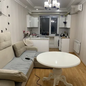 In Baku 130.0 m² apartment is for sale - Image 2