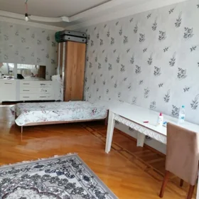 In Baku 146.0 m² apartment is for rent - Image 2