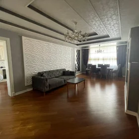 In Baku 98.0 m² apartment is for rent - Image 2