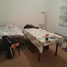 In Baku 86.0 m² house with 3.0 rooms is for rent - Image 4