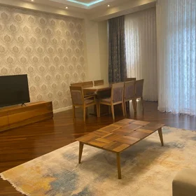 In Baku 170.0 m² apartment is for rent - Image 2