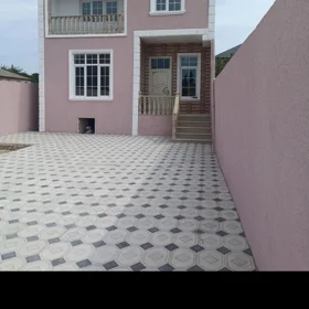 In Baku 140.0 m² house with 4.0 rooms is for sale - Image 4