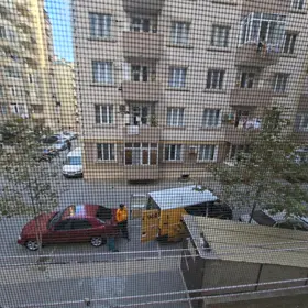 In Khirdalan 75.0 m² apartment is for sale - Image 4