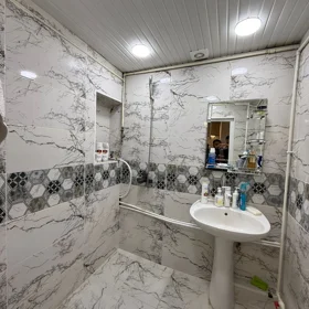 In Baku 65.0 m² apartment is for sale - Image 5