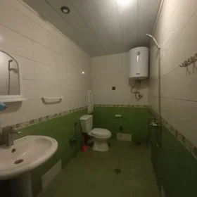 In Baku 56.0 m² apartment is for rent - Image 4