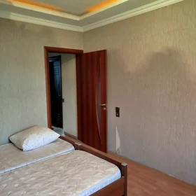 In Baku 65.0 m² apartment is for rent - Image 4