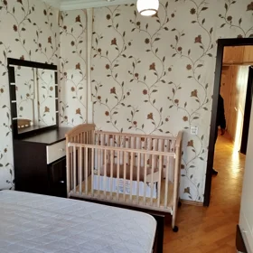 In Baku 65.0 m² apartment is for rent - Image 4