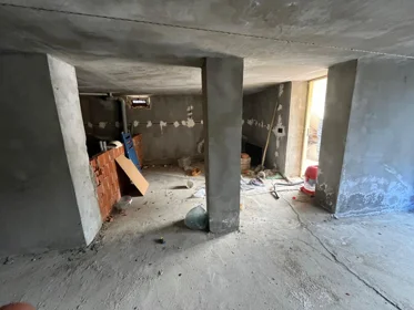 In Baku 250.0 m² house with 5.0 rooms is for sale - Image 4