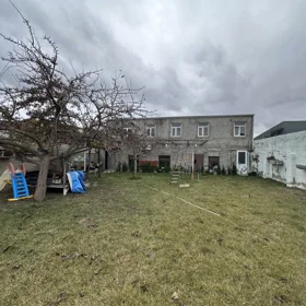 In Baku 300.0 m² house with 6.0 rooms is for sale - Image 4