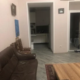 In Baku 65.0 m² apartment is for rent - Image 4