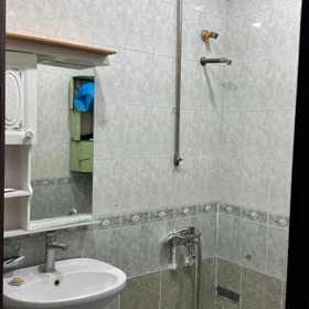 In Baku 75.0 m² apartment is for sale - Image 4