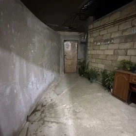 In Baku 100.0 m² house with 2.0 rooms is for sale - Image 2