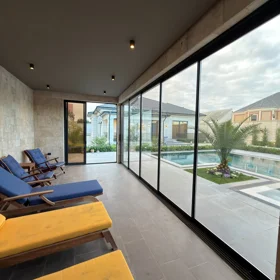 In Baku 222.0 m² house with 6.0 rooms is for rent - Image 2