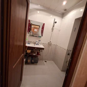 In Baku 43.0 m² apartment is for sale - Image 4