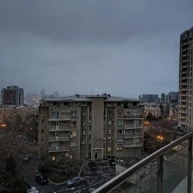 In Baku 260.0 m² apartment is for rent - Image 3