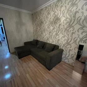In Baku 70.0 m² apartment is for rent - Image 3