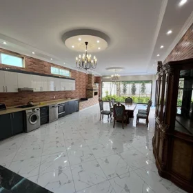 In nan 500.0 m² house with 5.0 rooms is for rent - Image 5