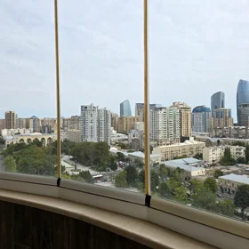 In Baku 180.0 m² apartment is for rent - Image 3
