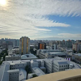 In Baku 180.0 m² apartment is for rent - Image 4