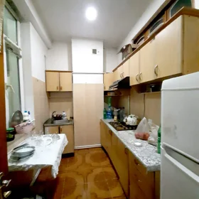 In Baku 65.0 m² apartment is for sale - Image 4