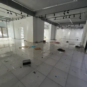 In Baku 400.0 m² commercial is for rent - Image 3