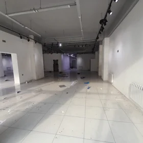 In Baku 400.0 m² commercial is for rent - Image 5