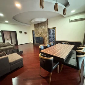 In Baku 160.0 m² apartment is for rent - Image 5