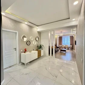 In Baku 130.0 m² apartment is for sale - Image 3