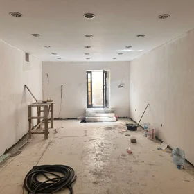 In nan 45.0 m² commercial is for rent - Image 2