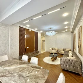 In Baku 160.0 m² apartment is for sale - Image 2