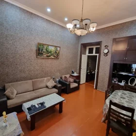 In Baku 80.0 m² house with 3.0 rooms is for rent - Image 2