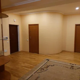 In Baku 160.0 m² apartment is for rent - Image 5