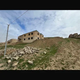 In Baku 100.0 m² house with 7.0 rooms is for sale - Image 3