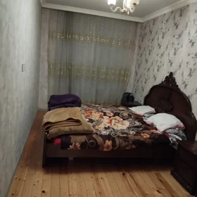 In Baku 70.0 m² apartment is for sale - Image 5