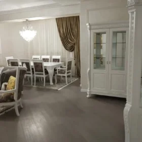 In Baku 170.0 m² apartment is for rent - Image 5