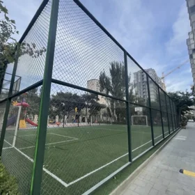 In Baku 165.0 m² apartment is for sale - Image 4