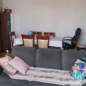 In Baku 70.0 m² apartment is for rent - Image 2