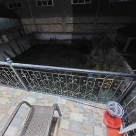 In Baku 220.0 m² house with 5.0 rooms is for rent - Image 3