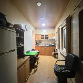 In Baku 200.0 m² house with 4.0 rooms is for sale - Image 5