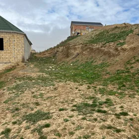 In Baku 100.0 m² house with 7.0 rooms is for sale - Image 4