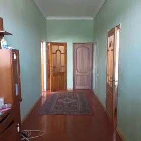 In Baku 120.0 m² house with 3.0 rooms is for sale - Image 3