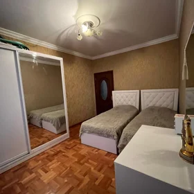 In Baku 80.0 m² apartment is for rent - Image 3