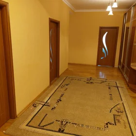 In Baku 160.0 m² apartment is for rent - Image 5