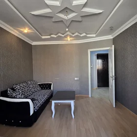 In Baku 70.0 m² apartment is for sale - Image 2