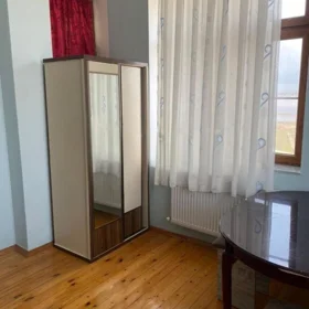 In Baku 40.0 m² apartment is for rent - Image 3