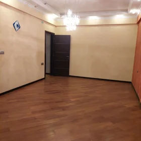 In Baku 156.0 m² apartment is for rent - Image 3