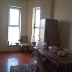 In Baku 120.0 m² house with 3.0 rooms is for sale - Image 2