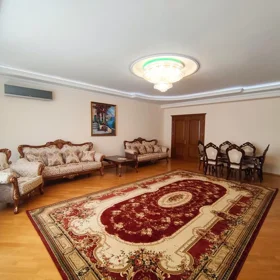 In Baku 180.0 m² apartment is for rent - Image 3