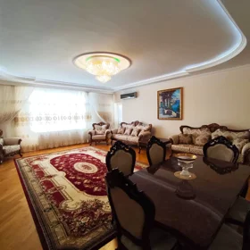 In Baku 180.0 m² apartment is for rent - Image 4