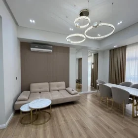 In Baku 130.0 m² apartment is for rent - Image 3